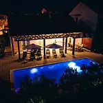 Magdalena, Villa *