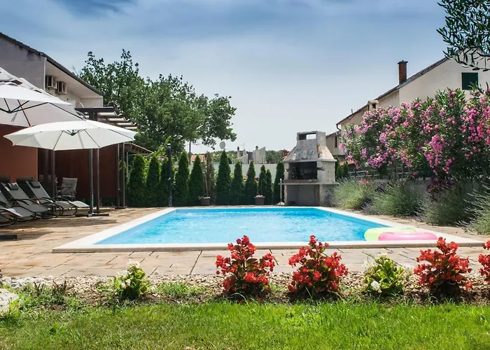 Magdalena, * Biograd Na Moru