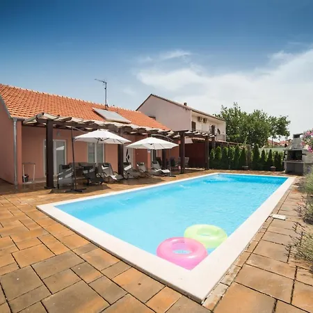 Villa Magdalena, Biograd Na Moru
